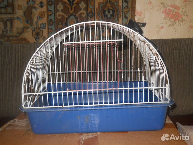 Деревянная клетка для крысы