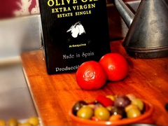 Оливки и живое оливковое масло marnas (Испания)