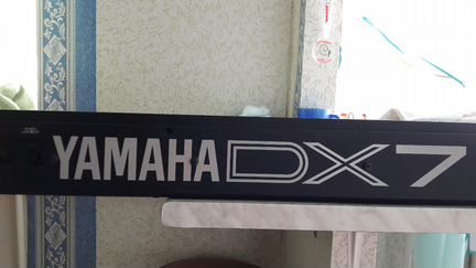 Продам винтажный синтезатор 80 г yamaha DX7 S иyam