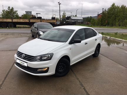 Volkswagen Polo 1.6 AT, 2016, седан