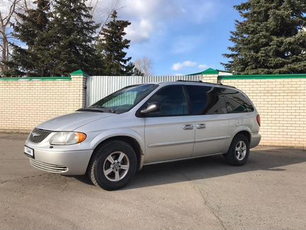Chrysler Town & Country 3.3 AT, 2002, 300 000 км