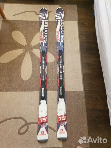 Горные лыжи Salomon с креплениями