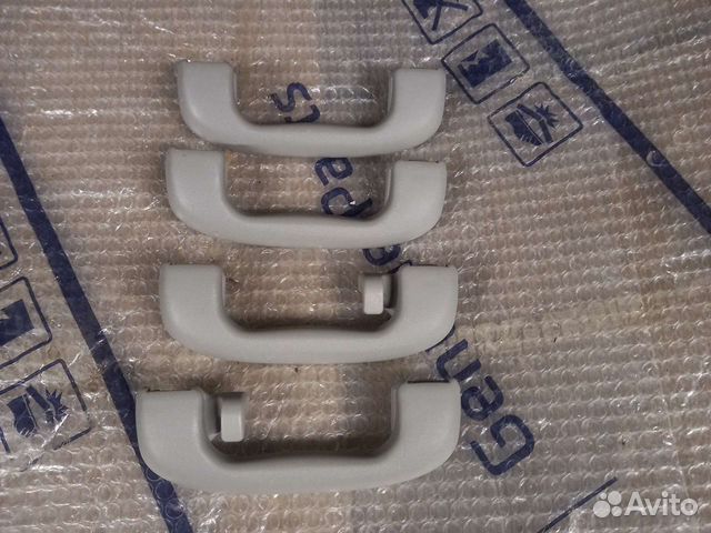 Опель Астра J - потолочные поручни