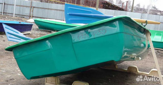 Лодка Спорт пластиковая(3,1м) новая