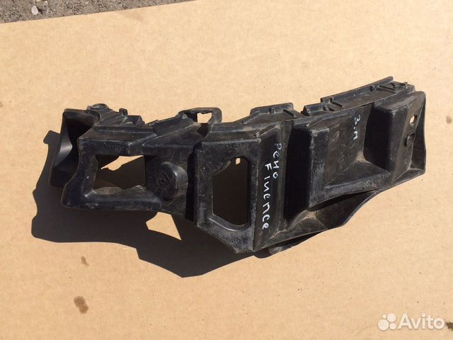 Крепление заднего бампера renault fluence L30R