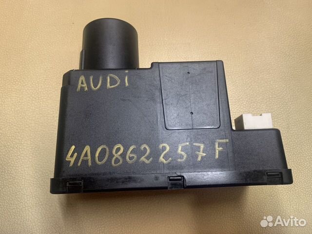 Компрессор центрального замка Ауди 4A0862257F