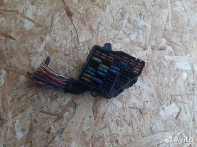 Блок предохранителей audi a6 c5 / a4 b5 / vw b5
