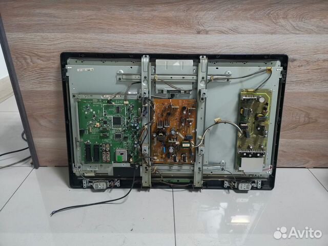 Телевизор Toshiba 32AV500PR (Разбор)(По запчастям)