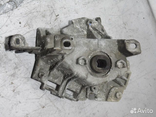 Опора кпп 1.4 Рено Симбол 1