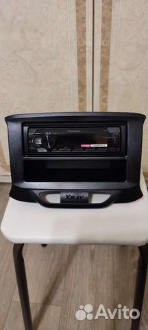 Панель на Лада Xray