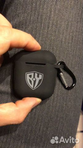 Чехол на наушники airpods