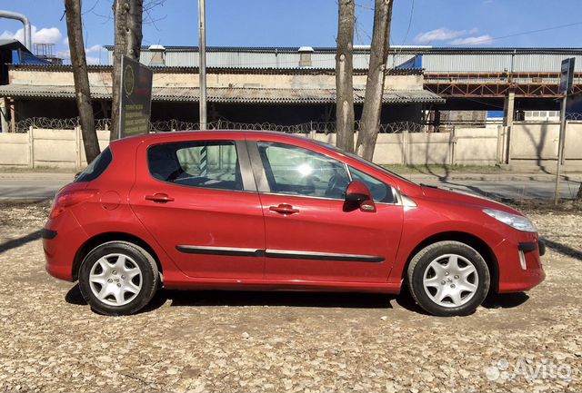 Peugeot 308 1.6 AT, 2011, 144 600 км