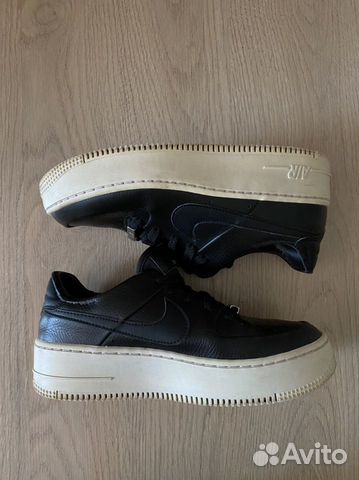 Женские кроссовки Nike AF1