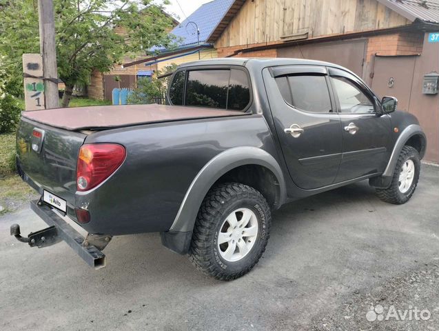 Mitsubishi L200 2.5 AT, 2007, 240 000 км