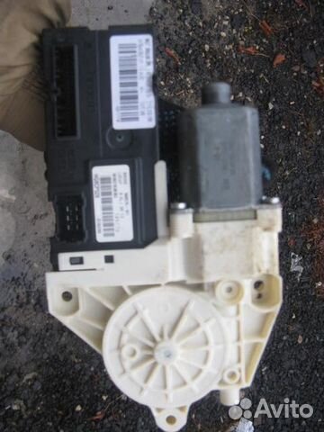 Стеклоподъёмник Renault