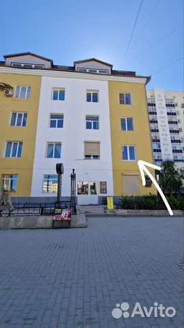 

3-к. квартира, 90 м², 2/5 эт.
