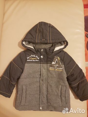 Утепленная куртка с капюшоном