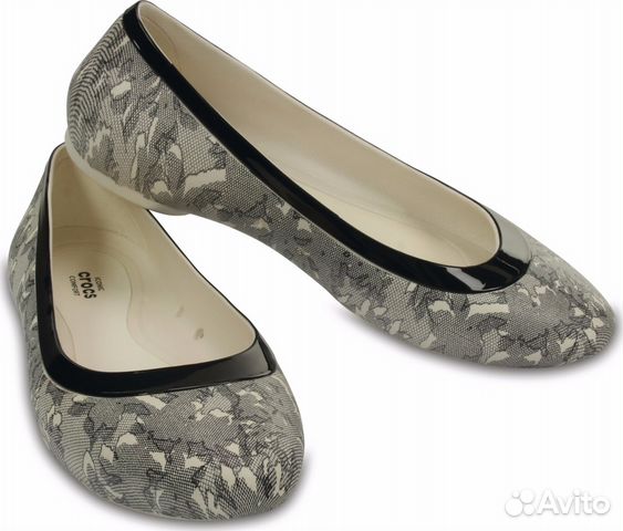 Новые балетки Crocs Lina Shiny Flat, W35 Новые балетки Crocs Lina Shiny Flat, W35