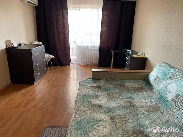 

1-к. квартира, 40 м², 8/10 эт.