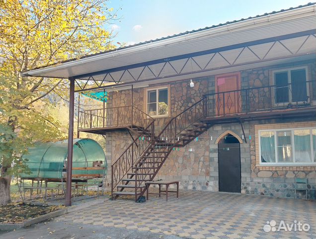 

4-к. коттедж, 140 м²