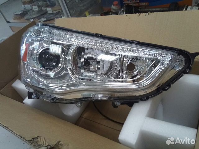 Фара правая для Mitsubishi asx 2011 Фара правая для Mitsubishi asx 2011