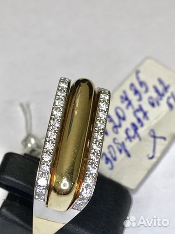 Золотая печатка с бриллиантами Золотая печатка с бриллиантами