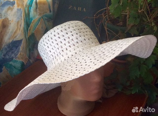 Шляпа летняя с широкими полями