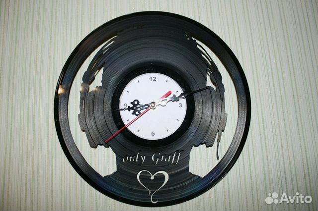 Часы handmade из виниловых пластинок на заказ