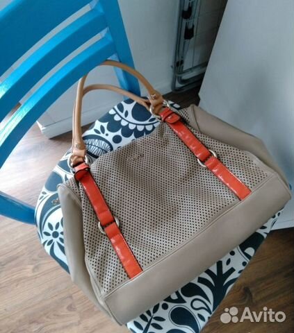 Женская сумка на плечо бежевая