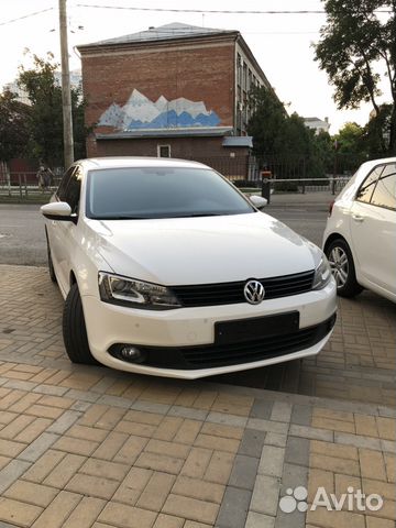 Volkswagen Jetta 1.6 AT, 2014, битый, 105 000 км