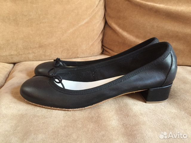 Новые кожаные туфли р. 39,5