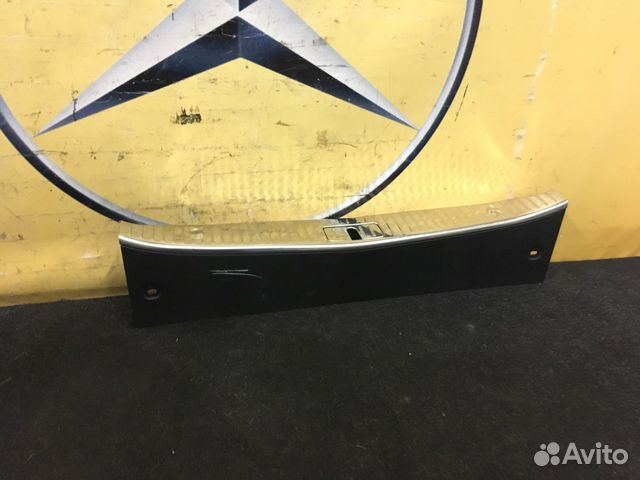 Накладка грузового борта Mercedes W222