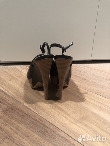 Босоножки Gucci