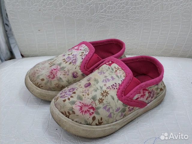 Много обуви для девочки р.21-22