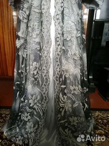Шикарное платье на никах Шикарное платье на никах