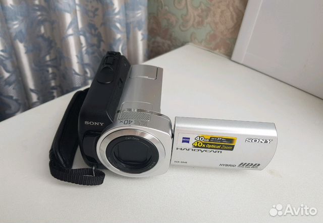 Видеокамера Sony DCR-SR46