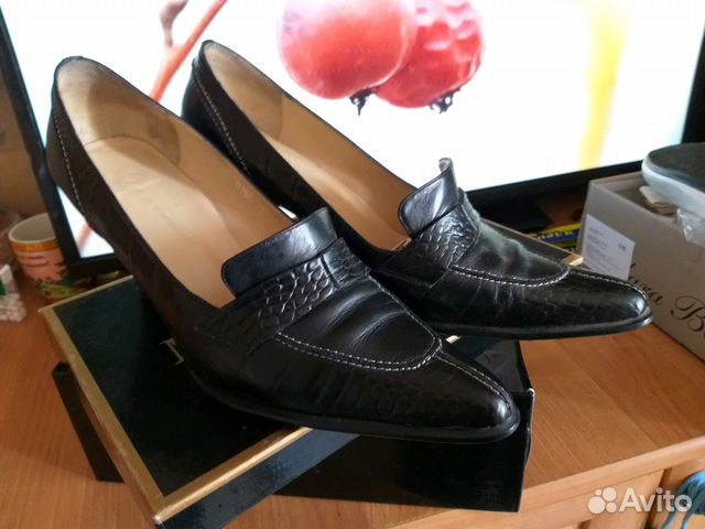 Продам новые женские туфли, 38-39 р