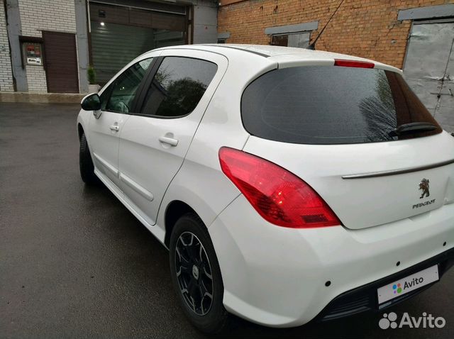 Peugeot 308 1.6 AT, 2011, 82 700 км