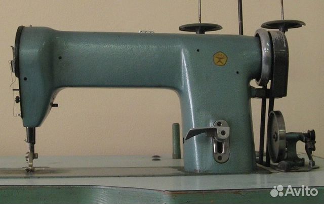 Швейная машина Avrora
