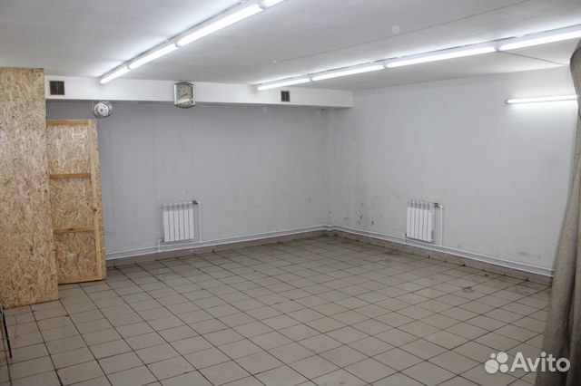 Гараж, > 30 м²