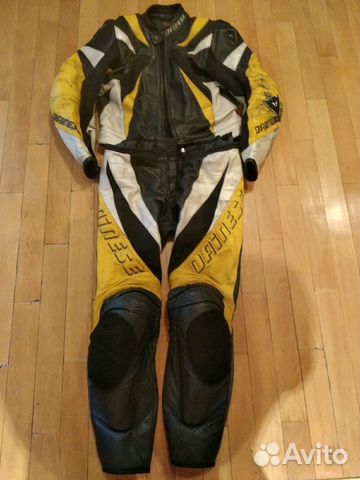 Мотокомбинезон раздельный Dainese размер 48 Мотокомбинезон раздельный Dainese размер 48