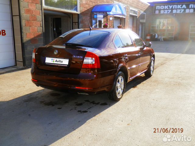 Skoda Octavia 1.6 AT, 2011, 97 000 км