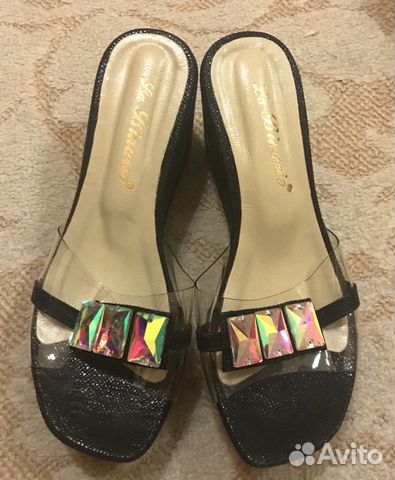 Шлёпанцы Шлёпанцы