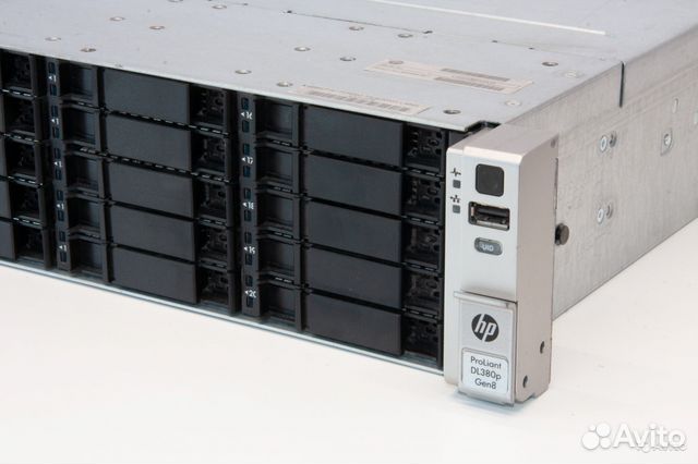 HP DL380p G8 25SFF 2x E5-2680 32 GB