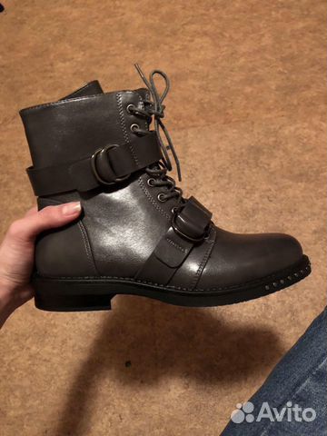 Женские ботинки