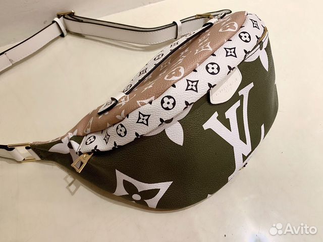 Сумка на пояс Louis Vuitton новая Сумка на пояс Louis Vuitton новая