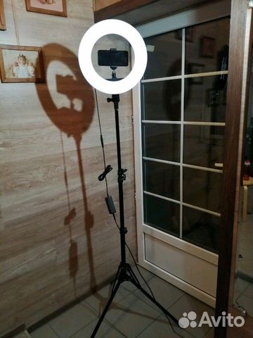 Диодная кольцевая лампа