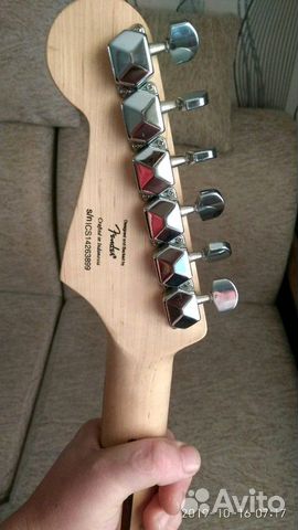 Электрогитара fender squier bullet strat