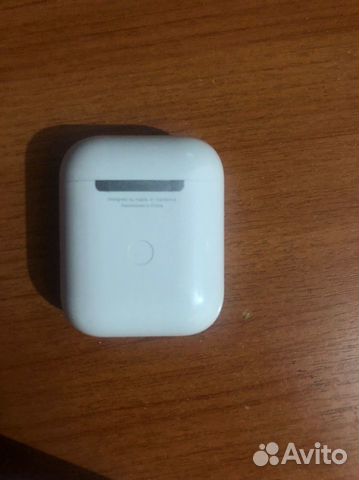 AirPods