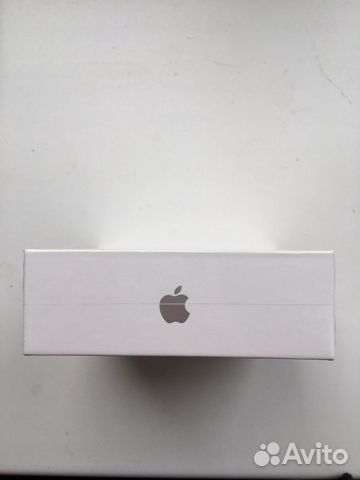 Беспроводные наушники AirPods Беспроводные наушники AirPods